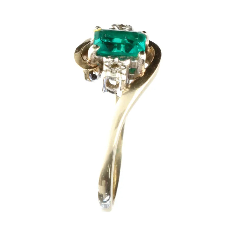 Pre-Owned 9ct Yellow Gold Synthetic Emerald & Diamond Set Swirl Ring