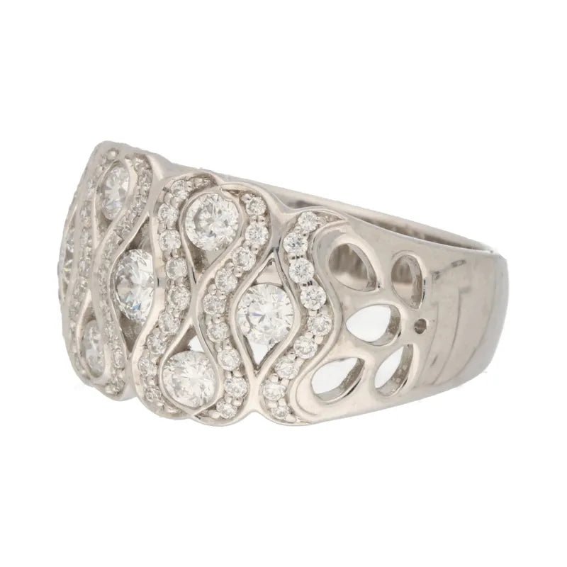 18ct White Gold 1.00ct Diamond Fancy Ring250717