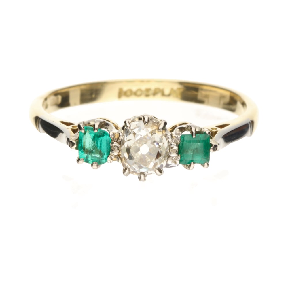 Pre-Owned 18ct Yellow Gold Princess Cut Emerald and Diamond Approx 0.30ct Trilogy Ring image 0