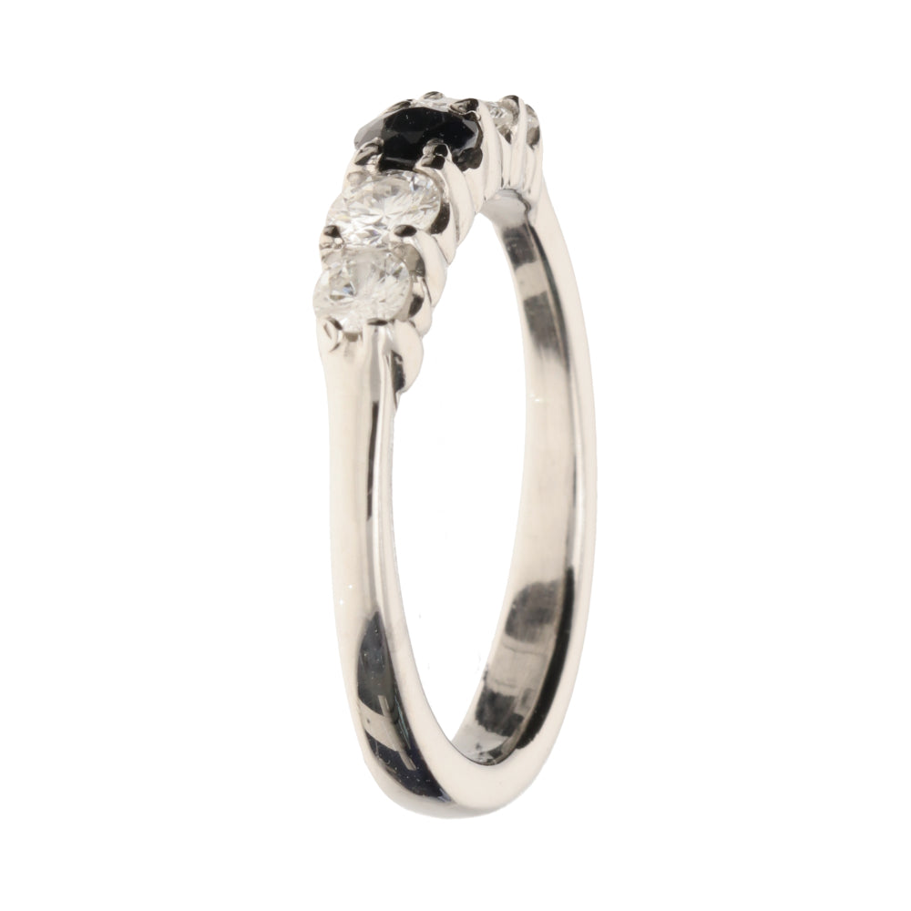 Pre-Owned 18ct White Gold Sapphire & Diamond Graduated Stone Ring