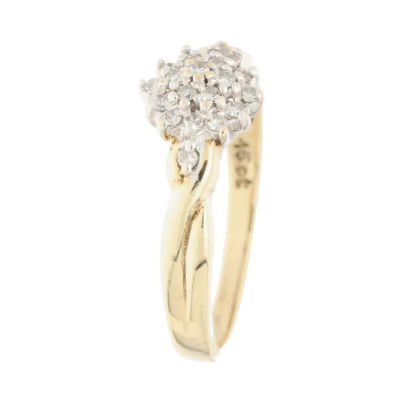 Beautifully Crafted Pre - Owned 9ct Gold Diamond Cluster Ring2026W35-23-1