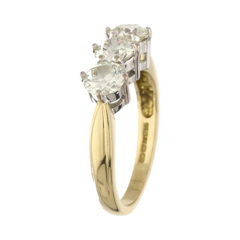 Dazzling Pre - Owned 18ct Yellow Gold Diamond Trilogy Ring 1.50ct2026W38-28-1