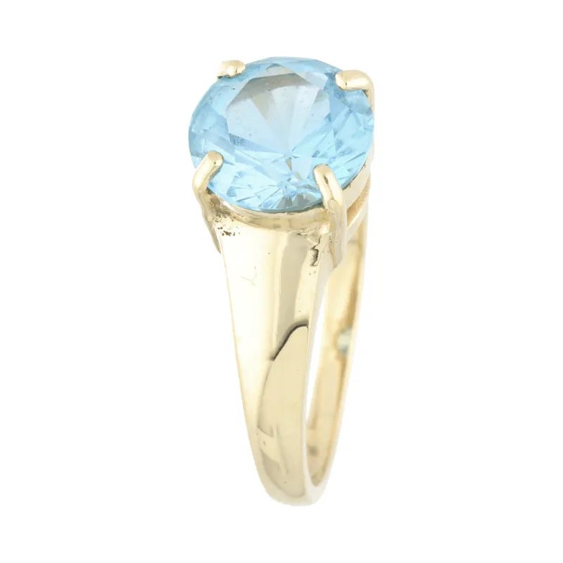 Distinctive Pre - Owned 9ct Yellow Gold Swiss Blue Topaz Solitaire 2.50ct2026W36-7-41