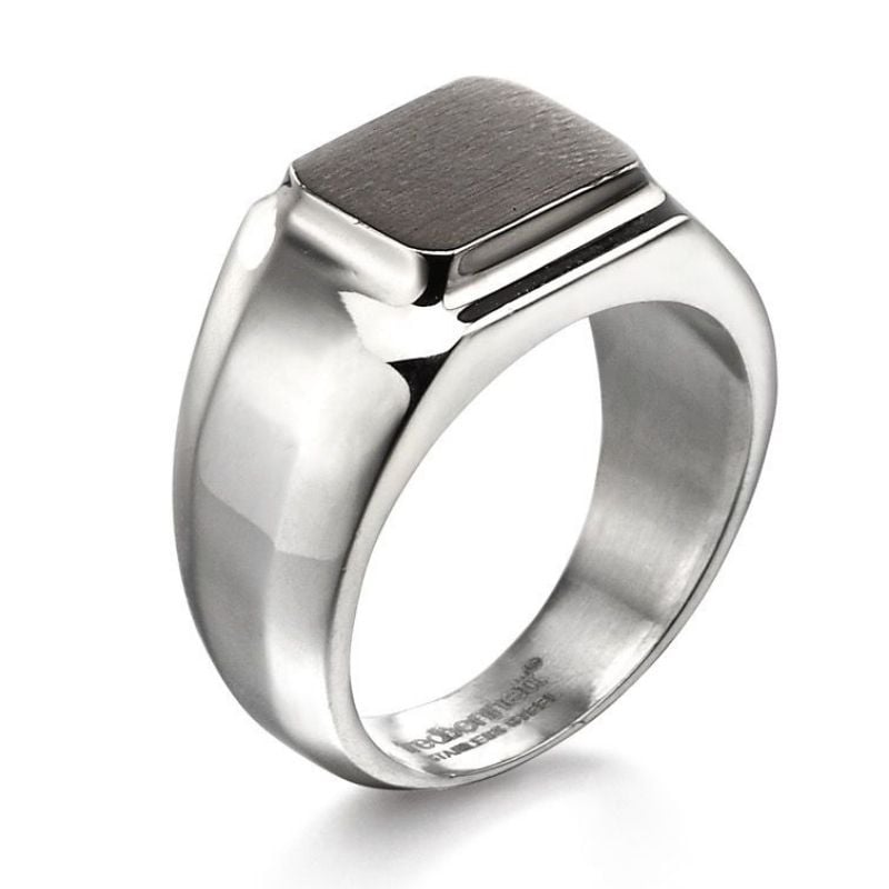 Fred Bennett Stainless Steel Brushed Signet Ring R3413