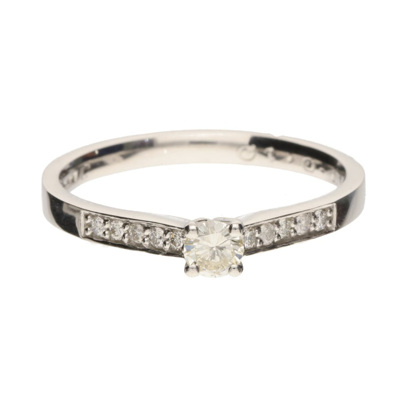 Platinum 4 Claw 0.17ct Diamond Ring with Diamond Shoulders1054