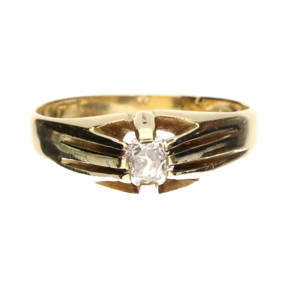 Pre - Owned 18ct Yellow Gold Diamond Solitaire Belcher Ring