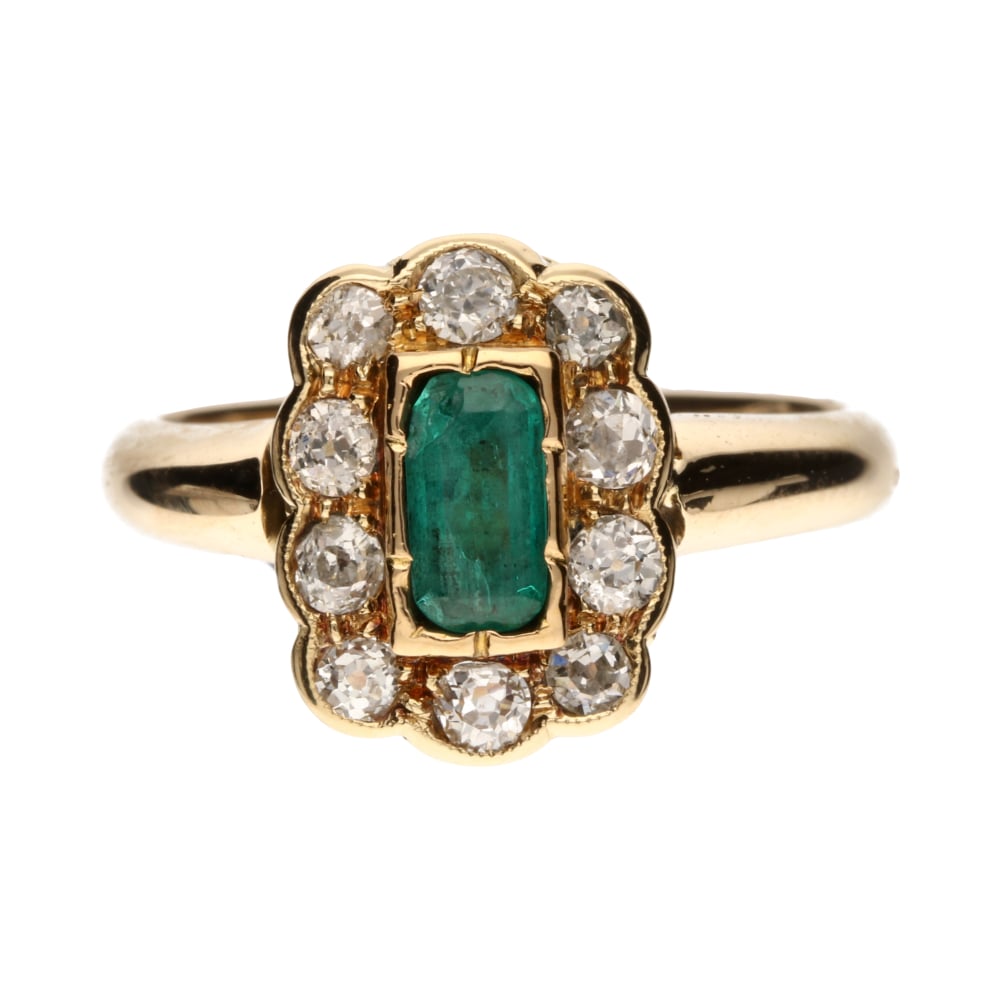 Pre - Owned 18ct Yellow Gold Emerald & Diamond Vintage Ring
