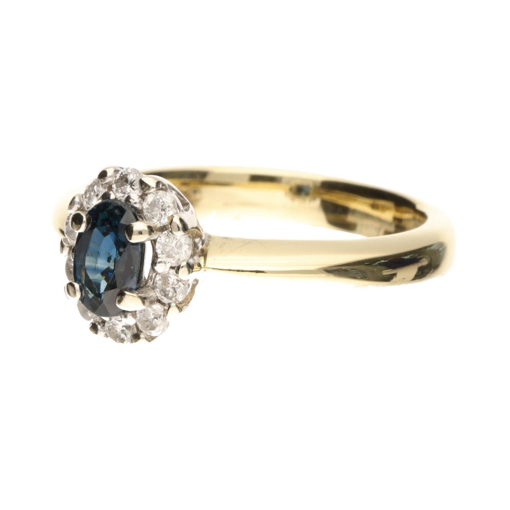Pre - Owned 18ct Yellow Gold Sapphire & Diamond Oval Cluster Ring