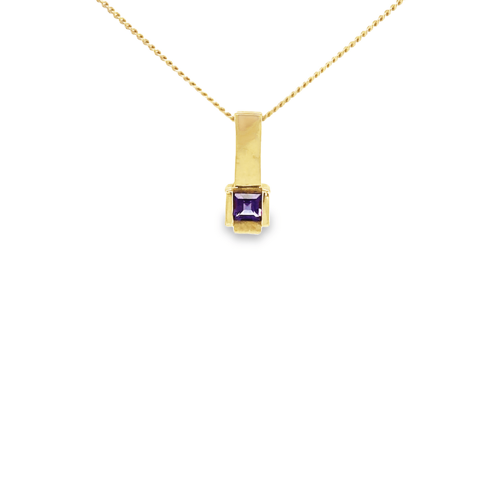 Pre - Owned 9ct Yellow Gold Amethyst Bar Pendant & Chain 2.75g