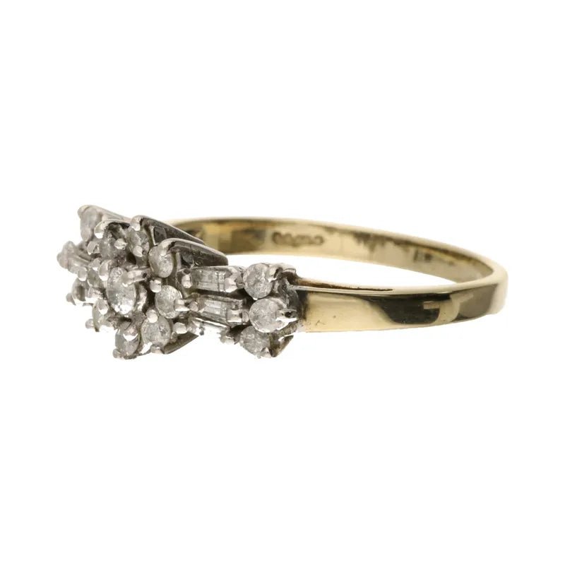 Pre - Owned 9ct Yellow Gold Baguette/Round Cut Diamond Cluster Ring2026W33-5-6
