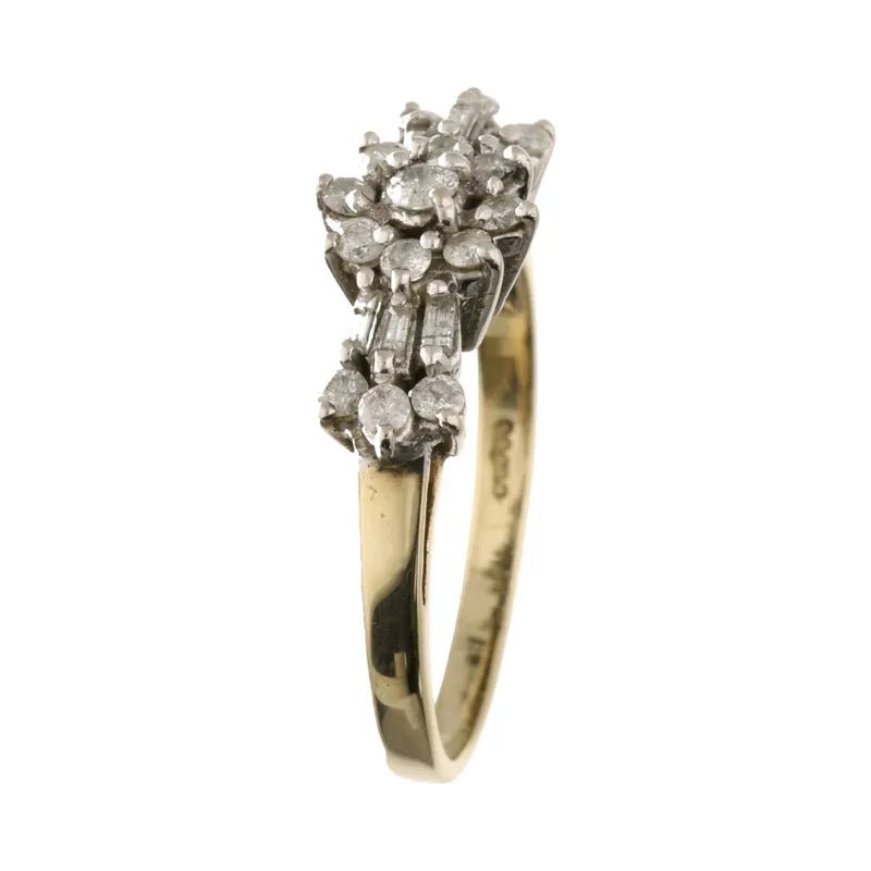Pre - Owned 9ct Yellow Gold Baguette/Round Cut Diamond Cluster Ring2026W33-5-6