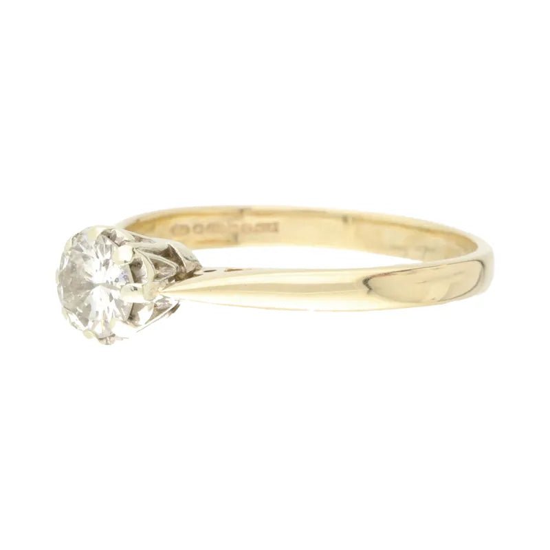 Pre - Owned 9ct Yellow Gold Diamond Solitaire 0.50ct2026W34-1-7