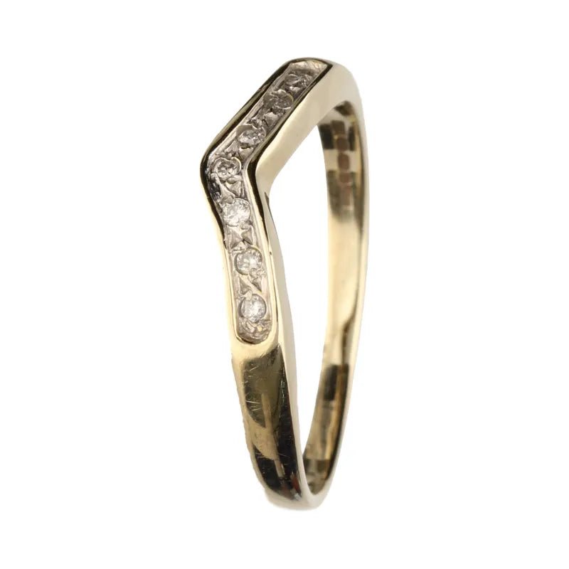 Pre - Owned 9ct Yellow Gold Diamond Wishbone271321