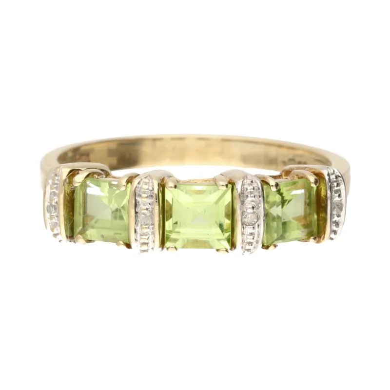 Pre - Owned 9ct Yellow Gold Princess Cut Peridot & Diamond Cluster Ring2026W31-1-1