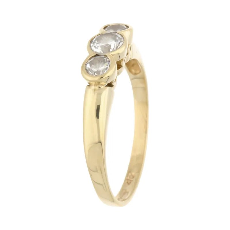 Pre - Owned 9ct Yellow Gold Rub Set Triple Stone CZ Ring 1.76g Size K1/22025W16-25