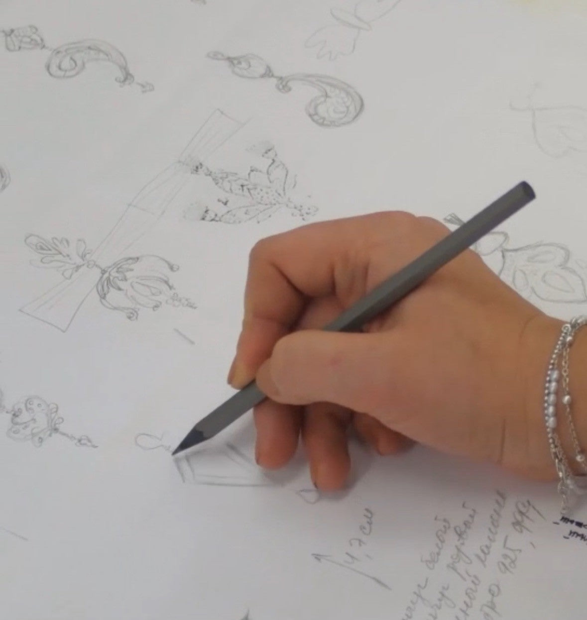 What Can I Do With My Old Jewellery? | Sell or Redesign With David Christopher Jewellers