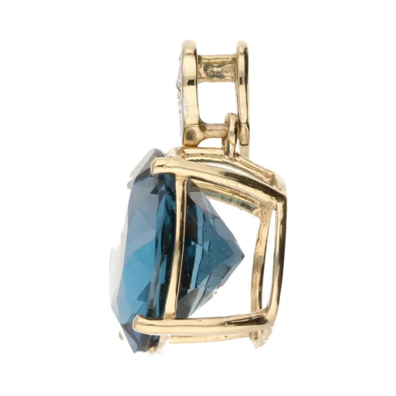 Pre-Owned 9ct Yellow Gold Round Cut Blue Topaz & Diamond Set Pendant