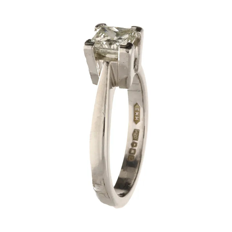 Pre-Owned Platinum 1ct Princess Cut Diamond Solitaire