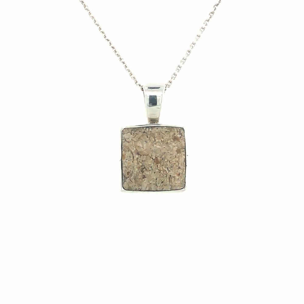 Pre-Owned Sterling Silver Square Stonehenge Cotswold Limestone Pendant 5.29g image 0