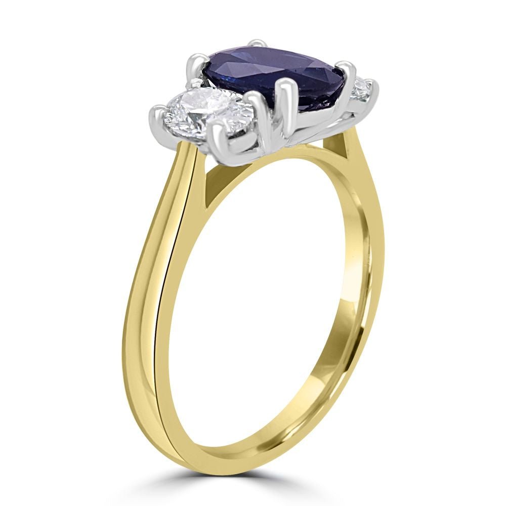 18ct Yellow Gold 3 Stone Sapphire & Diamond Ring Size M 4.29gRN9083