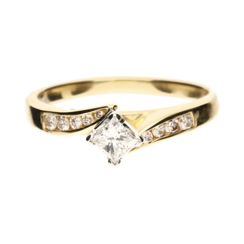 18ct Yellow & White Gold 0.33ct Princess Cut Diamond Twist Ring272121