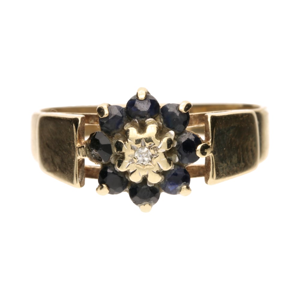 Pre-Owned 9ct Yellow Gold Sapphire &amp; Diamond Set Cluster Ring with Open Set Shoulders image 0