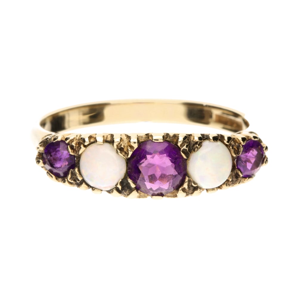 Pre-Owned 9ct Yellow Gold Vintage Style Amethyst &amp; Opal Ring image 0
