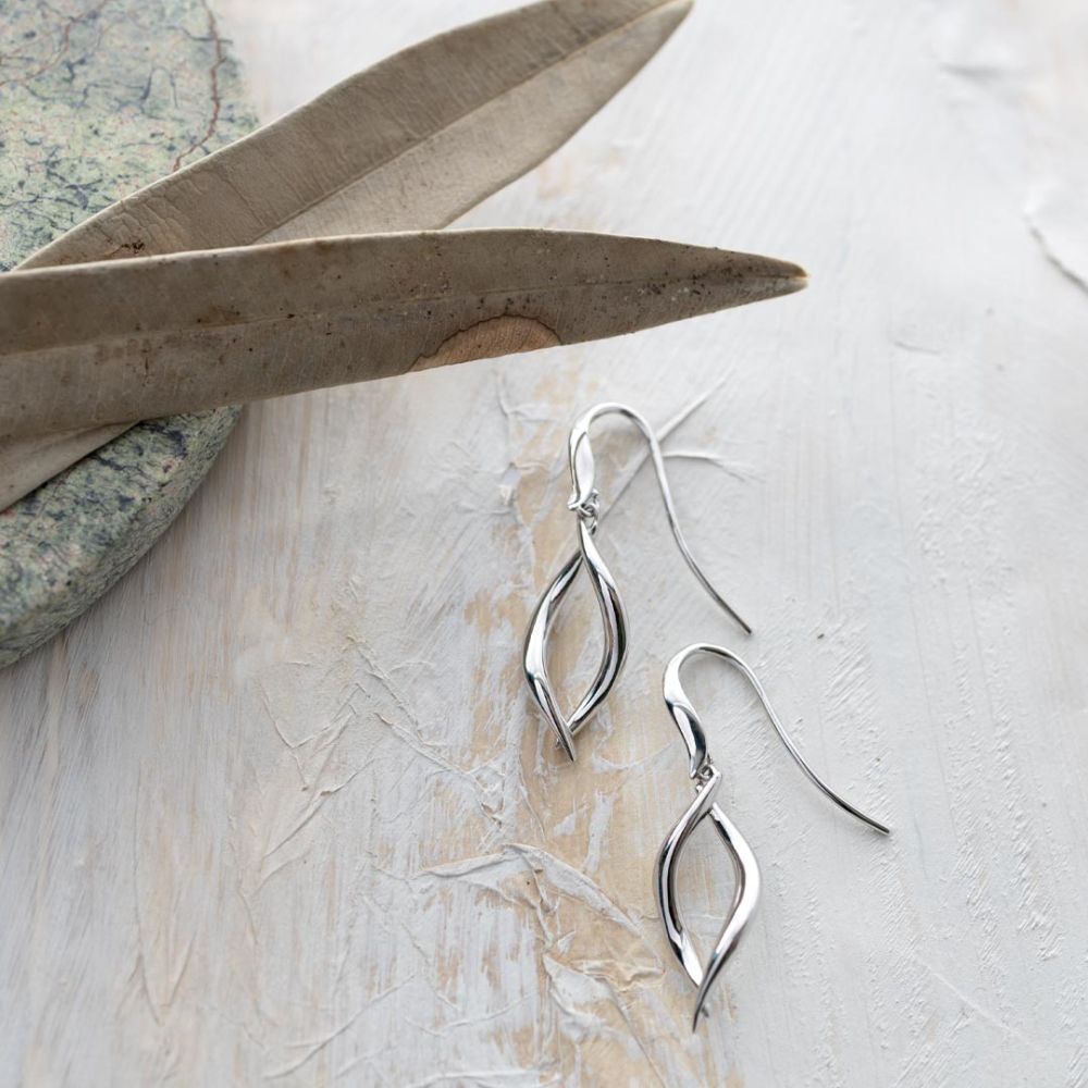 Kit Heath Entwine Twine Twist Link Drop Earrings 60230RP