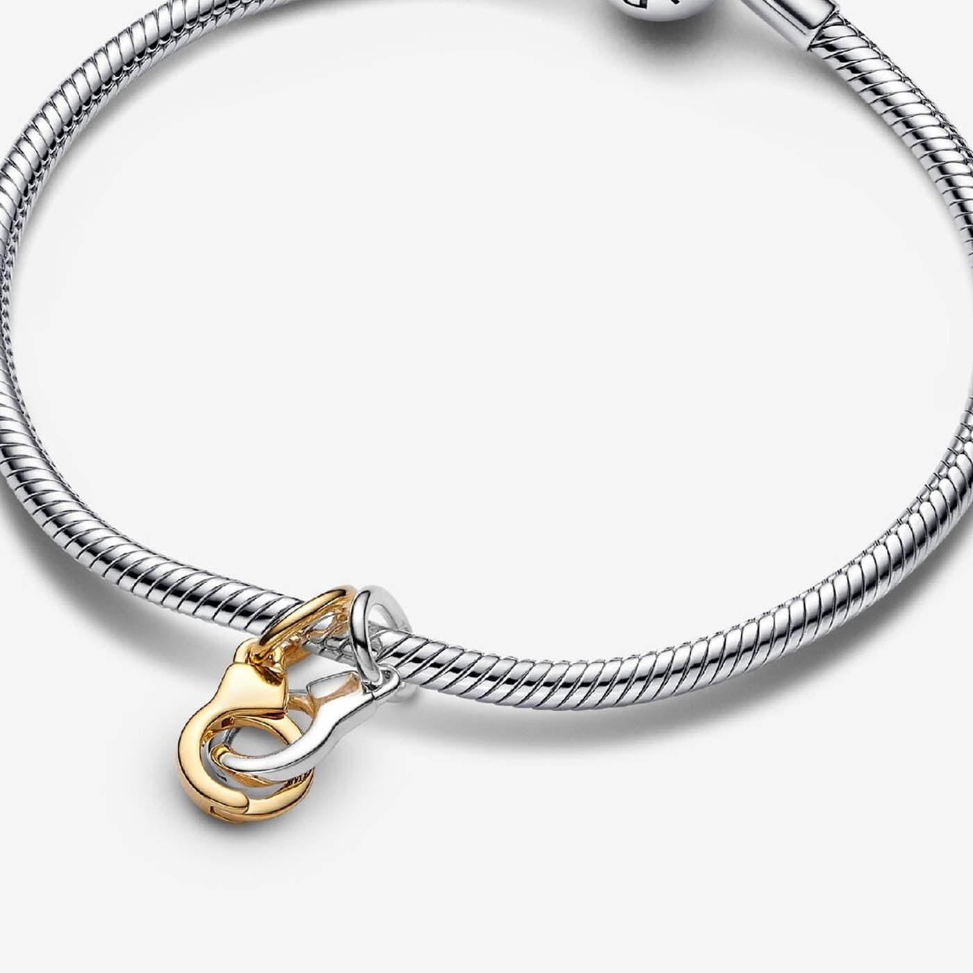 PANDORA Openable & Splittable Handcuffs Dangle Charm 763435C00