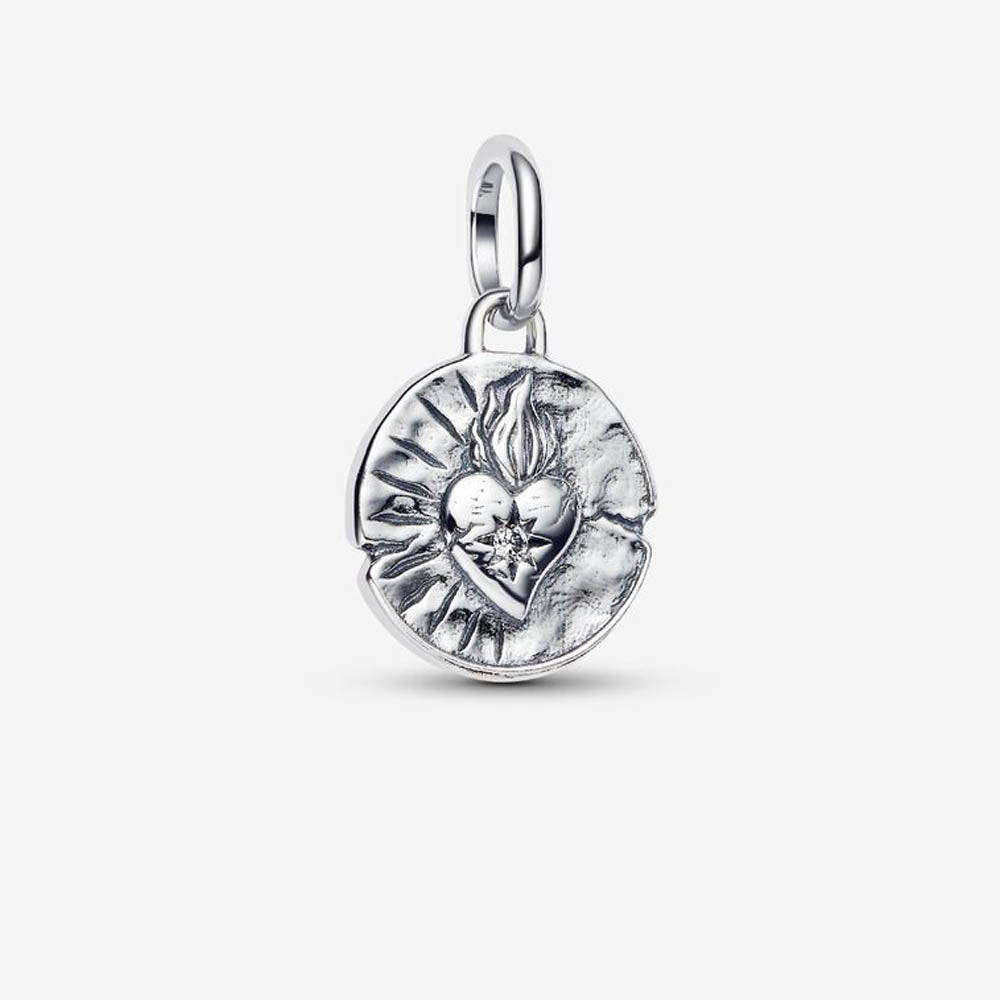PANDORA Heart Medallion Charm 793975C01