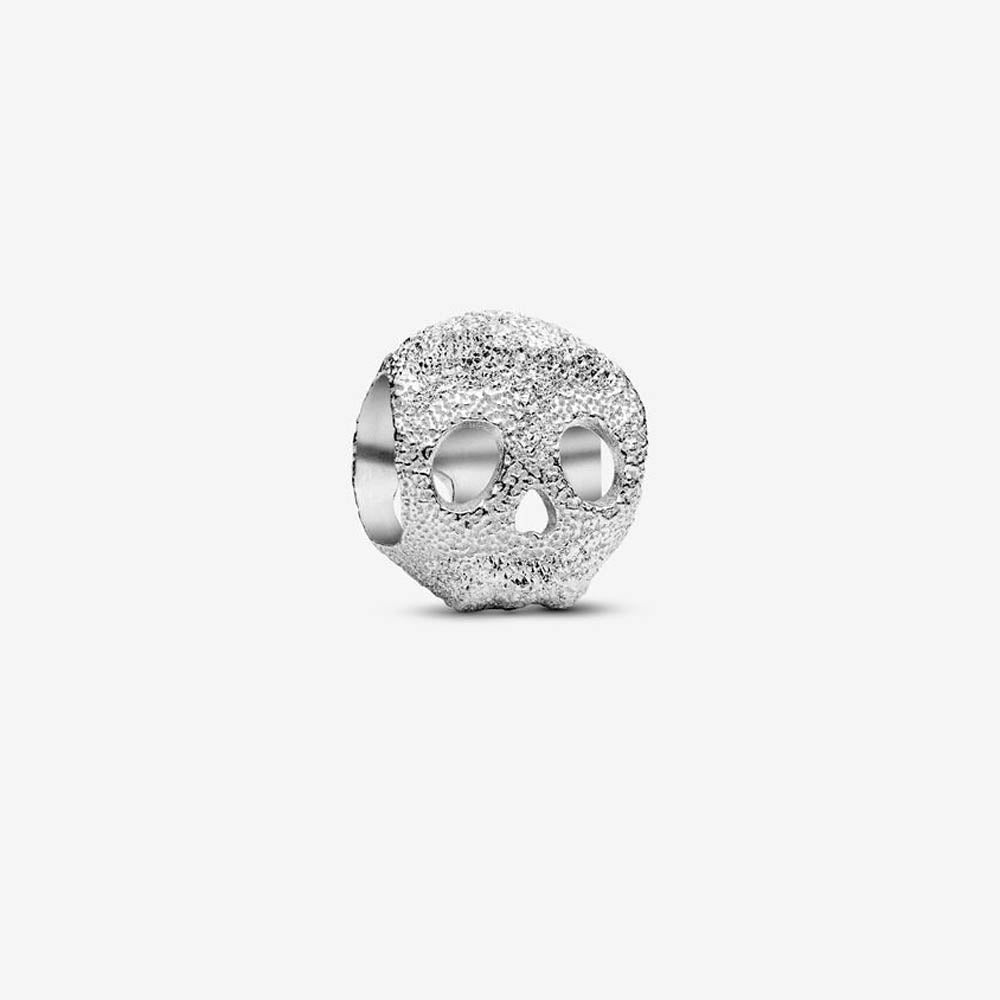 PANDORA Textured Skull Mini Charm 794040C00