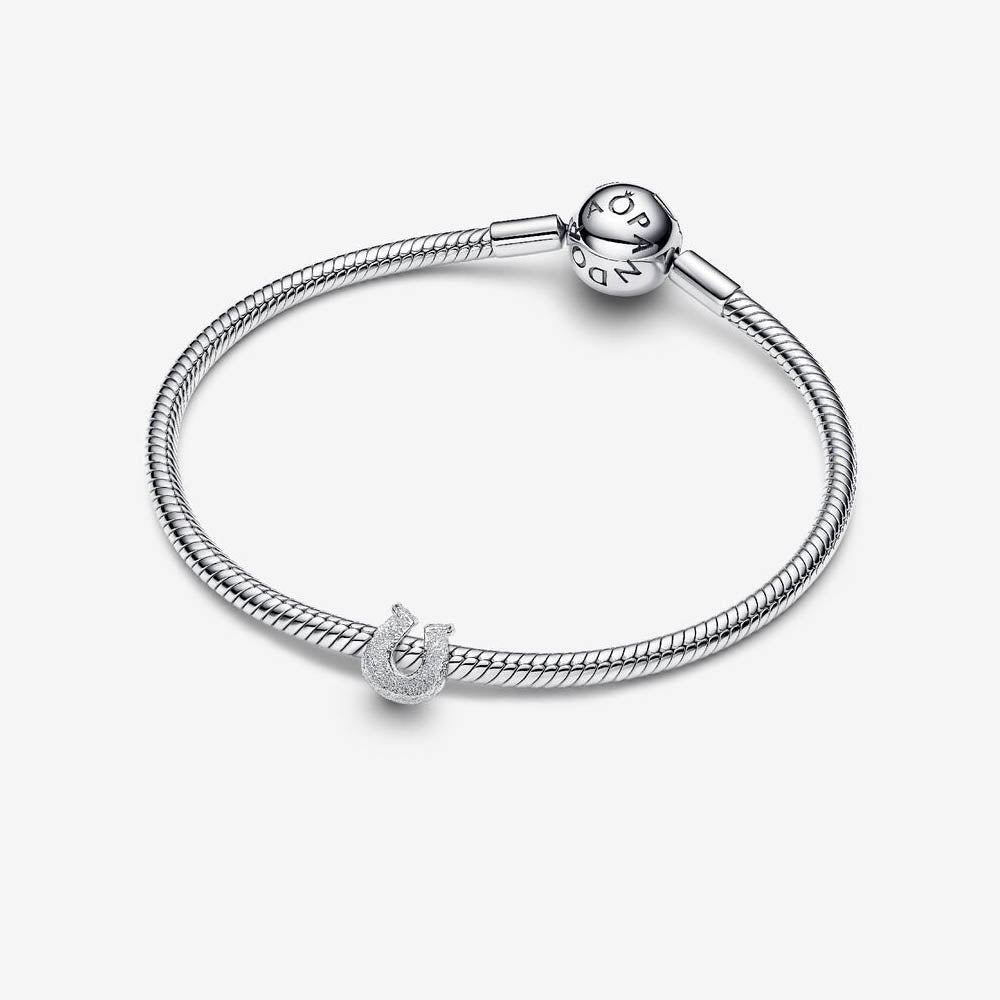 PANDORA Textured Horseshoe Mini Charm 794056C00