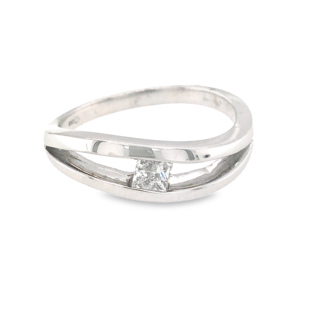 Pre-Owned 18ct White Gold Princess Cut Diamond Tension Set Wave Ring  4.79g image 0
