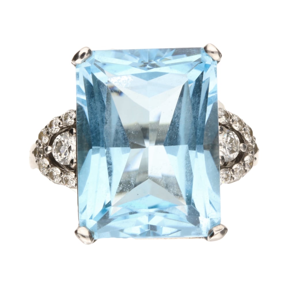 9ct White Gold Blue Topaz & Diamond Ring