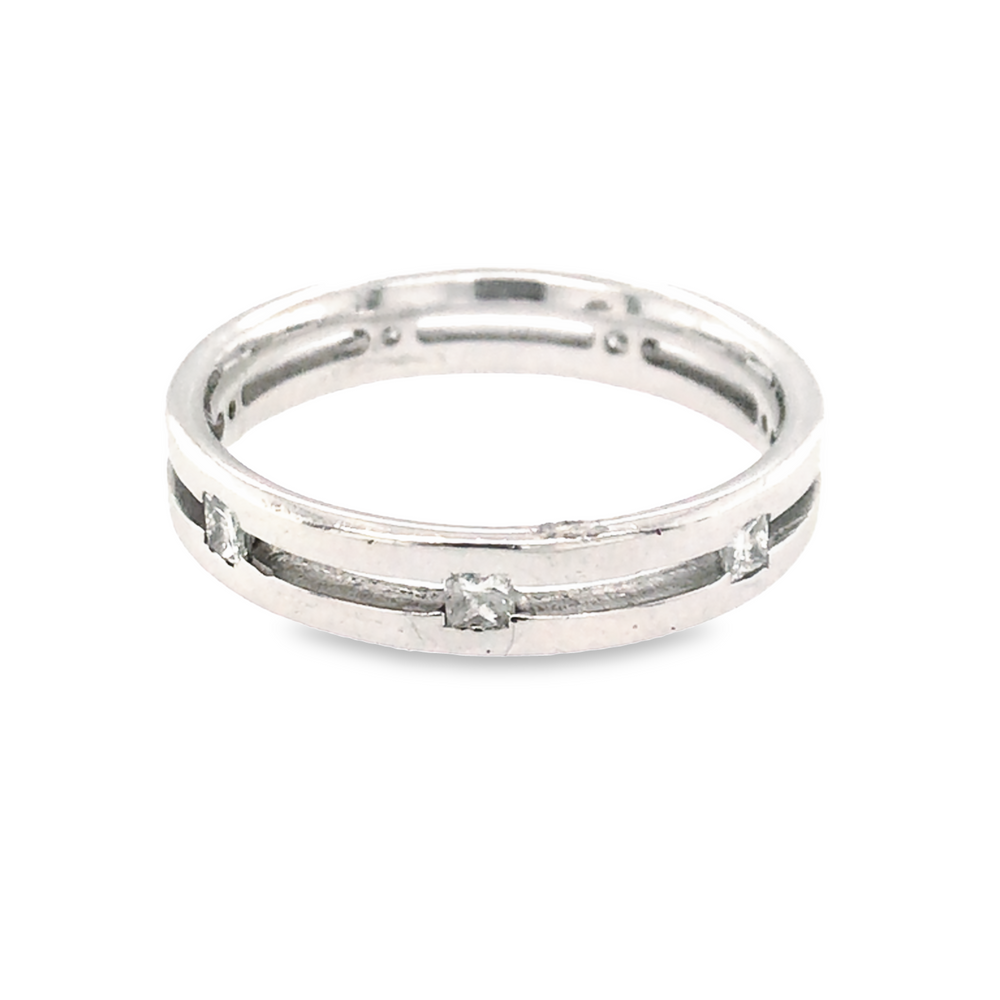 Pre-Owned 18ct White Gold Openwork Princess Cut Diamond Set Ring, 4.01g image 0