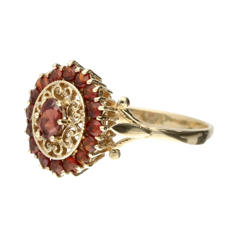 Captivating Pre - Owned 9ct Oval Garnet Filargee Cluster2026W35-17-1