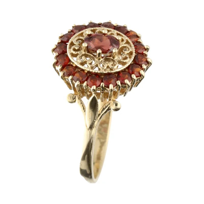 Captivating Pre - Owned 9ct Oval Garnet Filargee Cluster2026W35-17-1