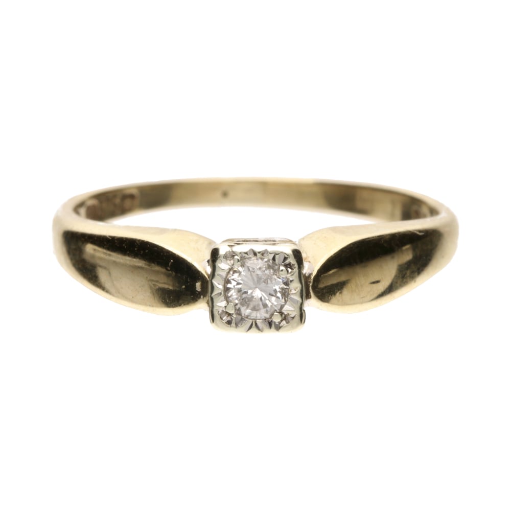 Pre-Owned 9ct Yellow Gold Illusion Set Diamond Ring with Tapered Shoulders Approx 0.08ct image 0