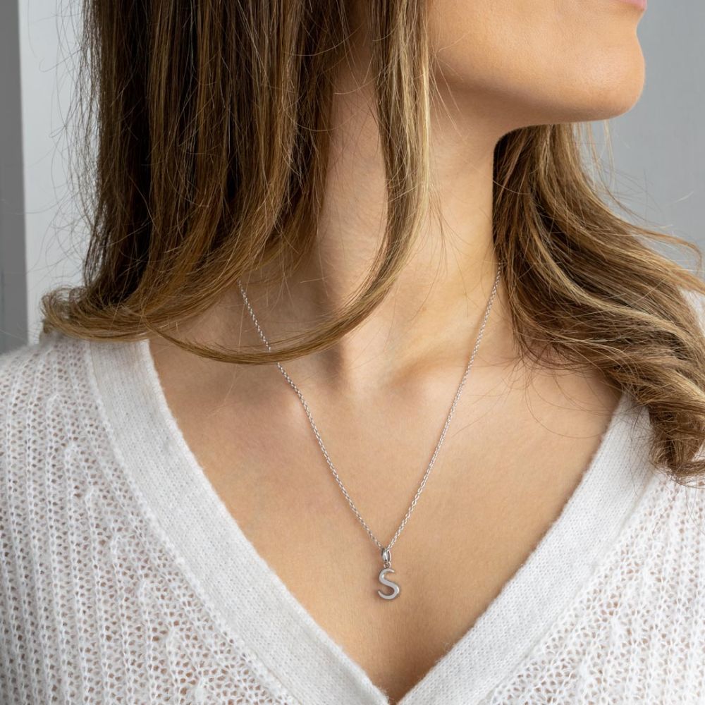 Kit Heath Signature Skript Capital S 18" Necklace 9198RPS276154