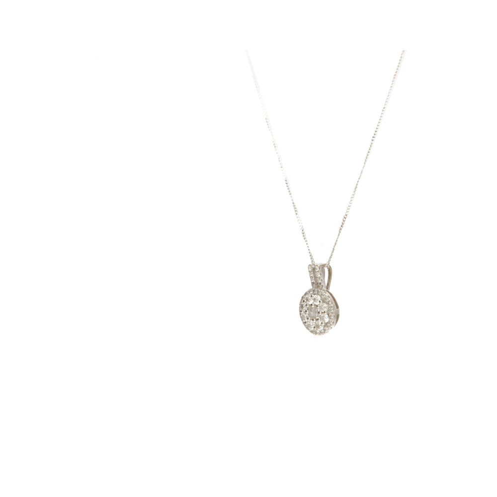 Pre-Owned 18ct White Gold Diamond Round Cluster Pendant