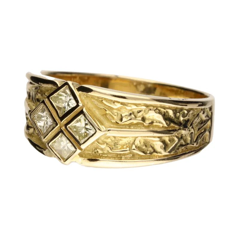 Pre - Owned 14ct Yellow Gold Vintage Style Diamond Ring266729