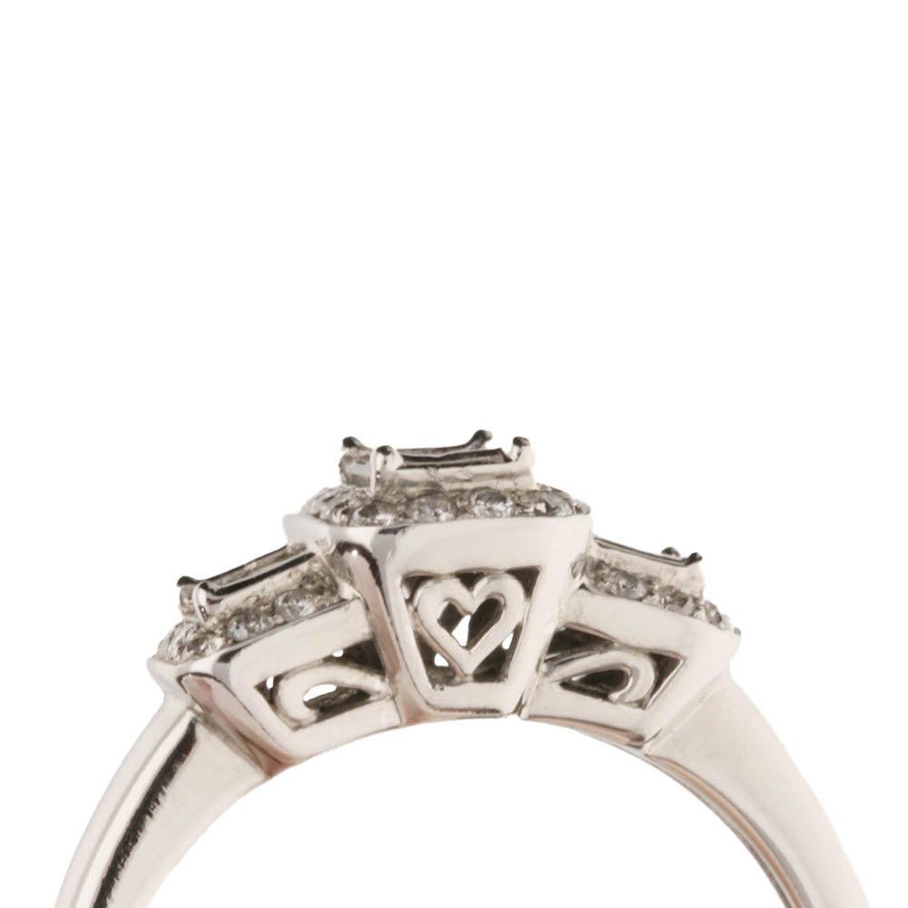 Pre - Owned 18ct Baguette & Round Cut Triple Diamond Cluster Ring269076