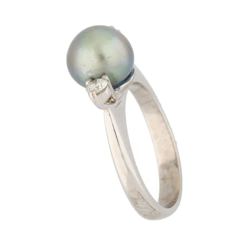 Pre - Owned 18ct White Gold Pearl & Diamond Set Ring2025W25-7-15