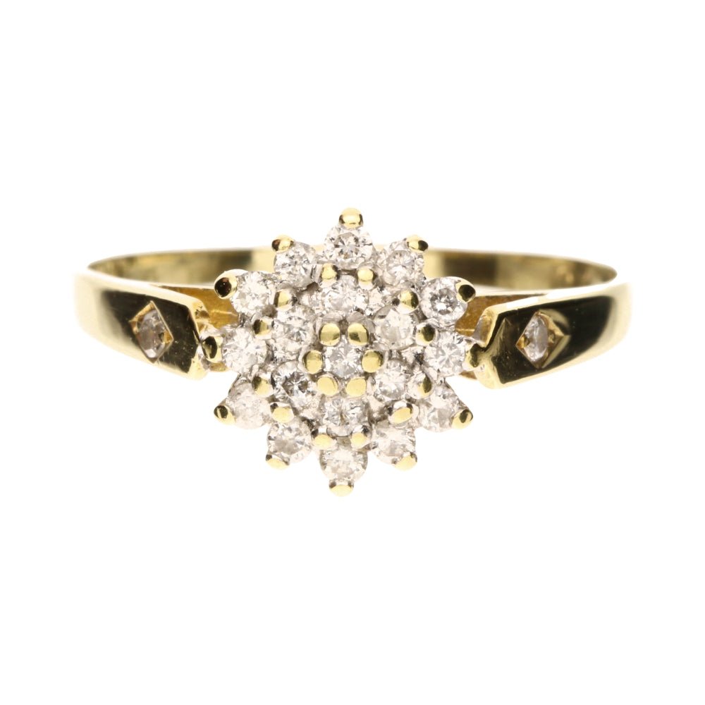 Pre - Owned 18ct Yellow Gold 0.25ct Diamond Cluster Ring269201