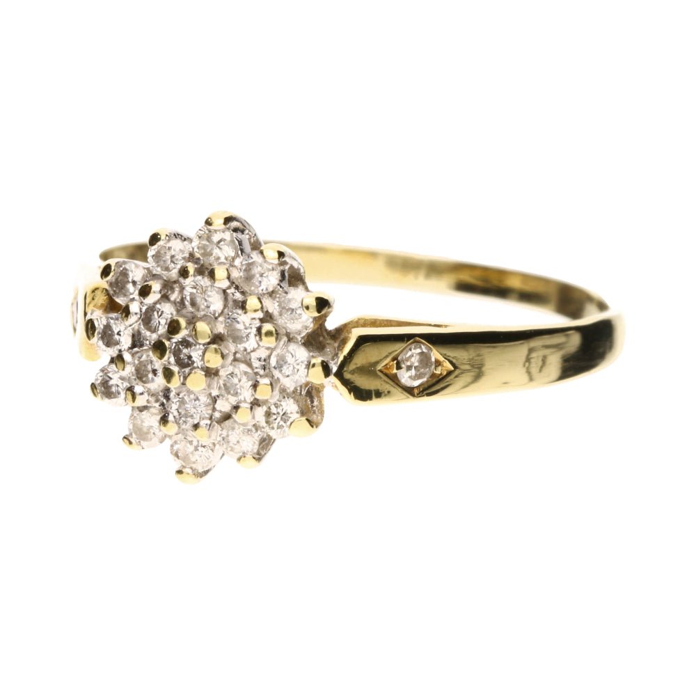 Pre - Owned 18ct Yellow Gold 0.25ct Diamond Cluster Ring269201