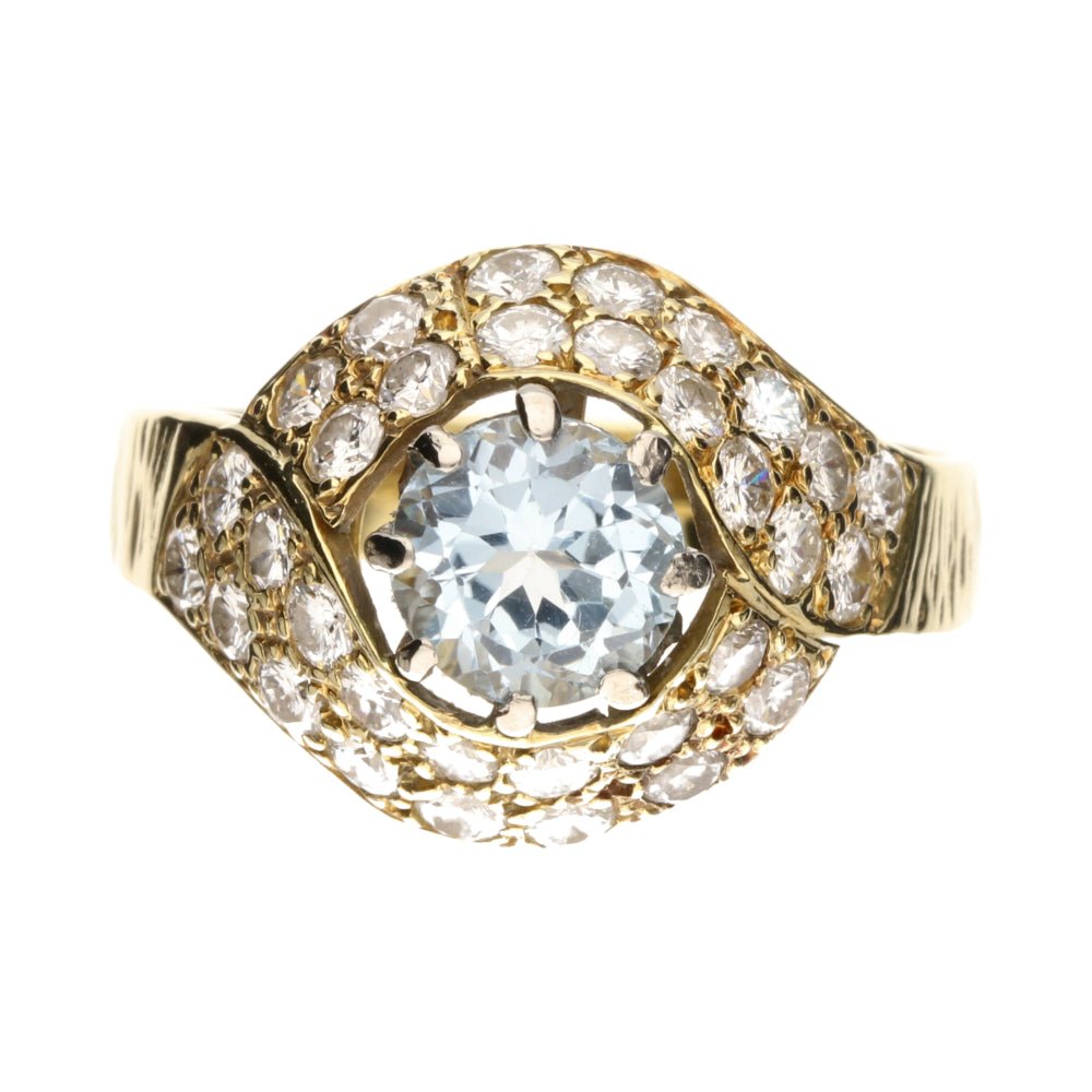 Pre - Owned 18ct Yellow Gold Blue Topaz &amp; Diamond Cluster Ring