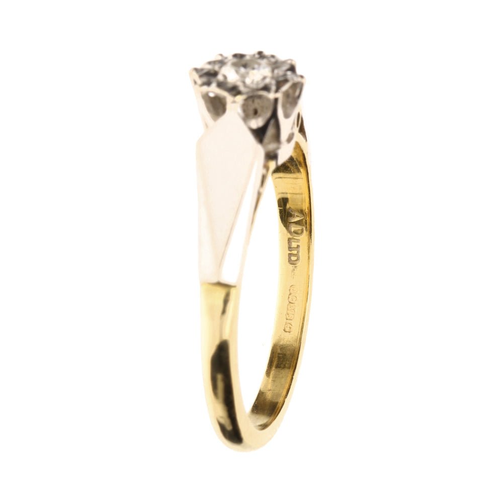 Pre - Owned 18ct Yellow Gold Illusion Diamond Solitaire Ring