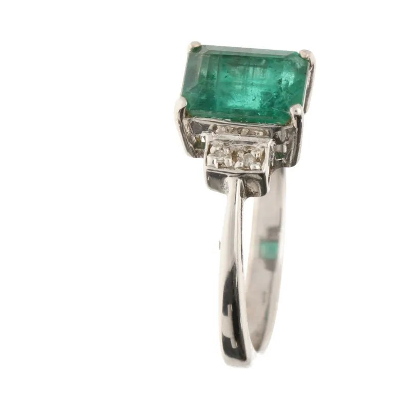 Pre - Owned 9ct White Gold Emerald & Diamond Set Ring2026W32-15-10