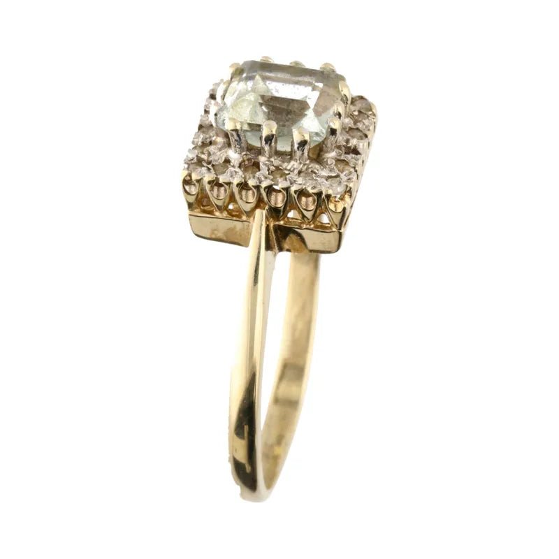 Pre - Owned 9ct Yellow Gold Aqua & Diamond Cluster Ring2026W31-21-6