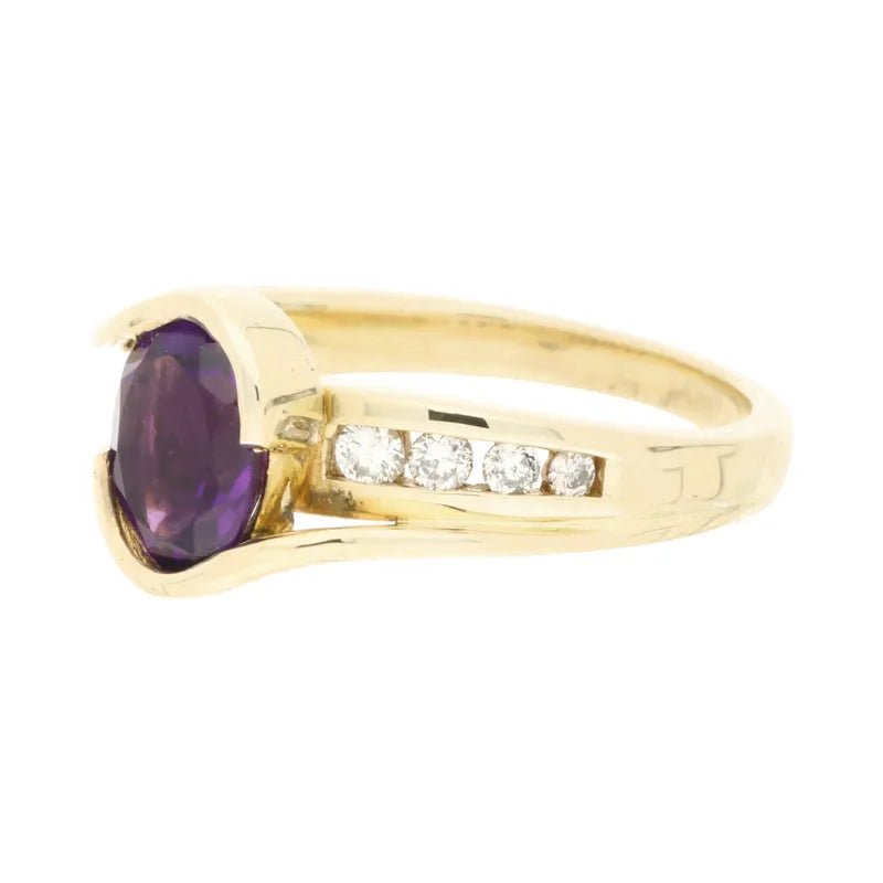 Pre - Owned 9ct Yellow Gold Bezel Set Amethyst Ring with Diamond Shoulders2025W24-12-2